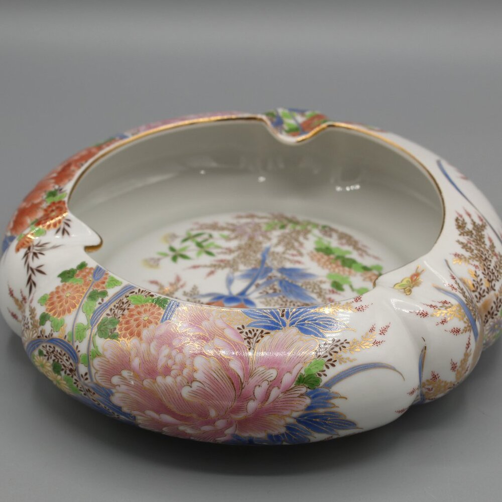 JAPANESE SHIBATA FLORAL PORCELAIN BOWL ASHTRAY CABBAGE ROSES MUMS GILT EDGE